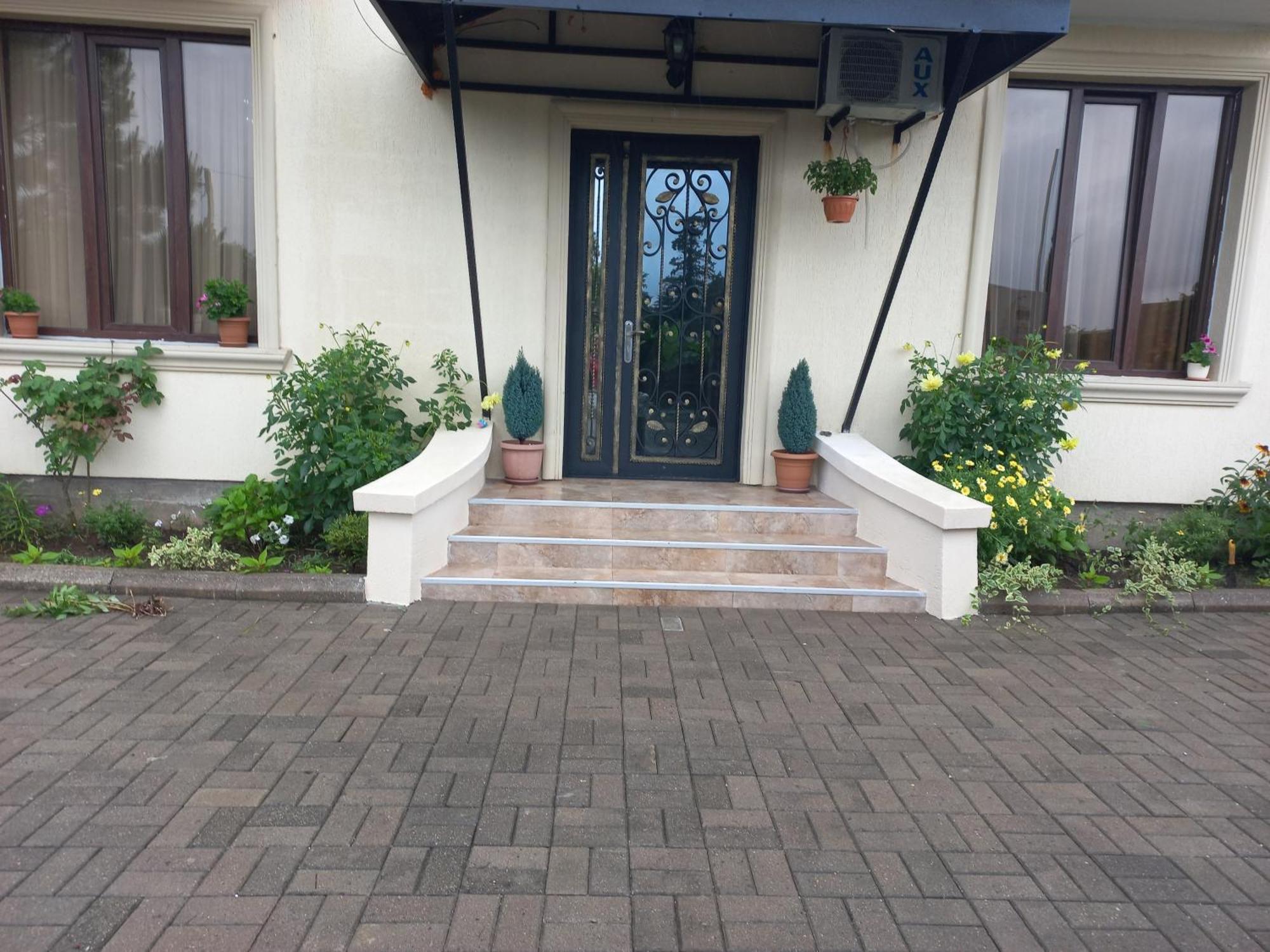 Mate'S Guest House كوبوليتي المظهر الخارجي الصورة